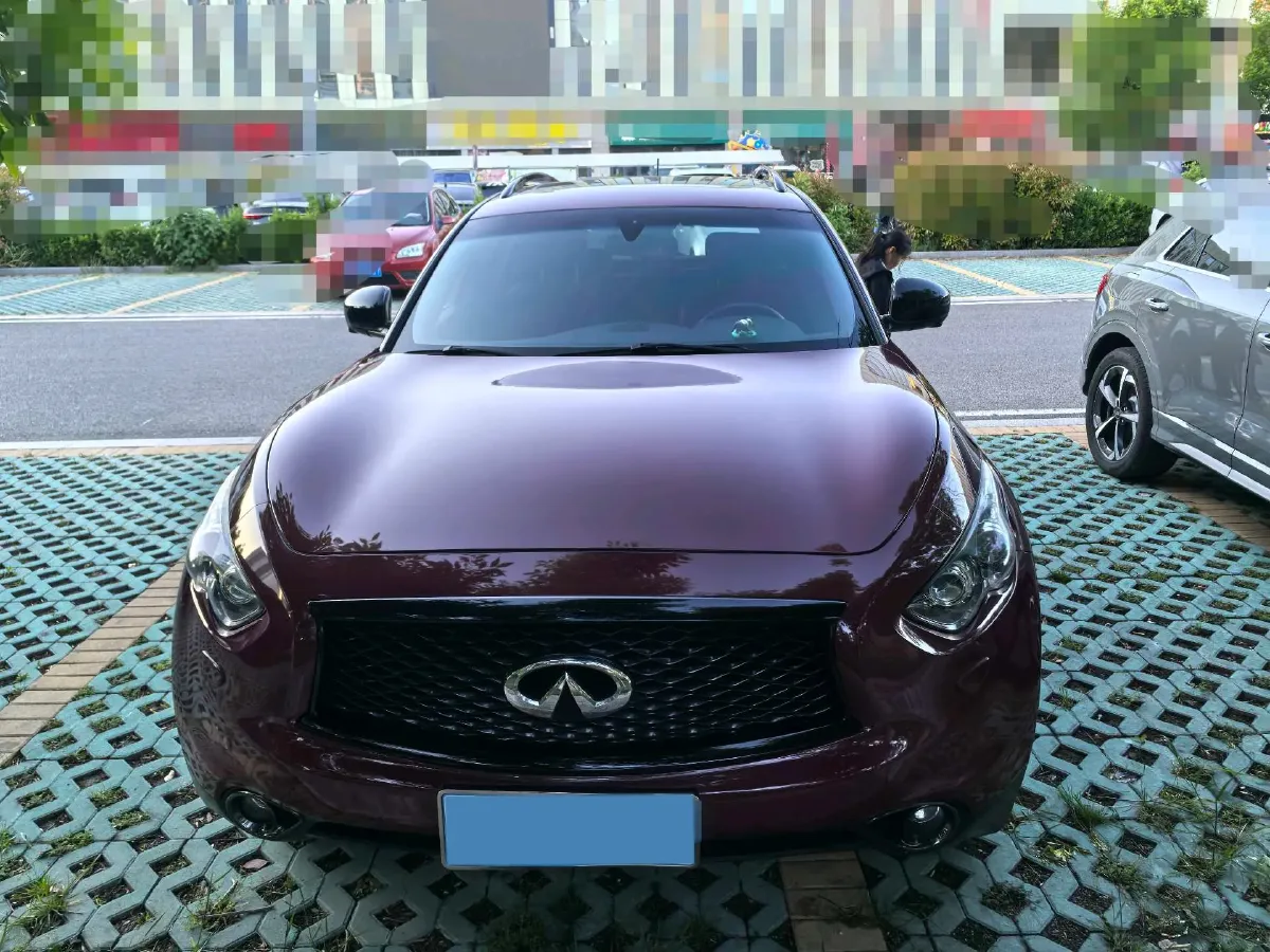 2015 Infiniti QX70 3.7L 351HP V6 7AT,autocango,china used car exporter,china ev exporter,chinese used car exporter,chinese used ev exporter