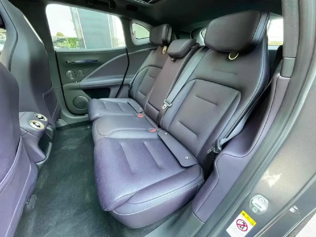2024 Avatr 07 1.5T 156HP L4 REEV 39.05KWH,autocango,china used car exporter,china ev exporter,chinese used car exporter,chinese used ev exporter