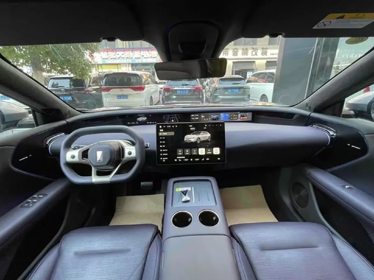 2024 Avatr 07 1.5T 156HP L4 REEV 39.05KWH,autocango,china used car exporter,china ev exporter,chinese used car exporter,chinese used ev exporter