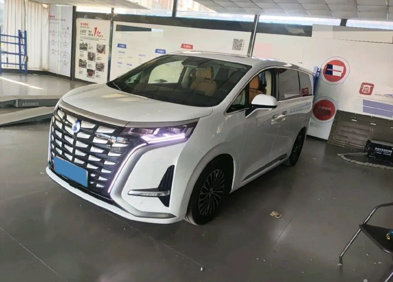 2024 Denza D9 1.5T 139HP L4 E-CVT PHEV 40KWH,autocango,china used car exporter,china ev exporter,chinese used car exporter,chinese used ev exporter