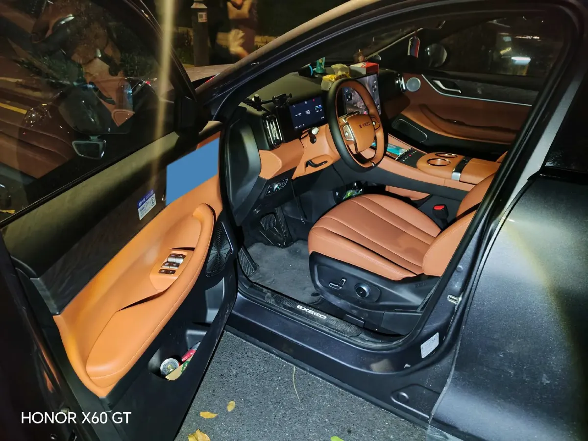 2026 Exceed ET5 REEV 156HP REEV,autocango,china used car exporter,china ev exporter,chinese used car exporter,chinese used ev exporter