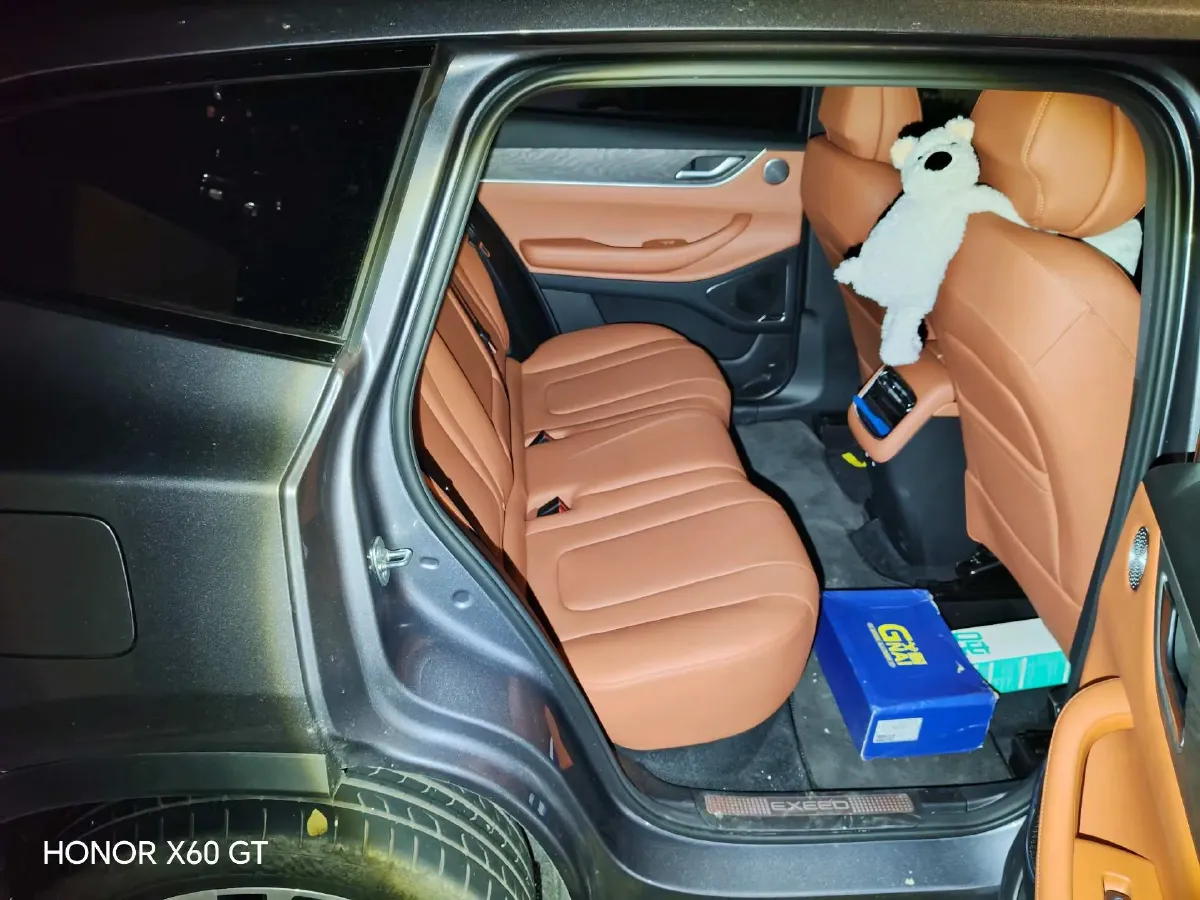 2026 Exceed ET5 REEV 156HP REEV,autocango,china used car exporter,china ev exporter,chinese used car exporter,chinese used ev exporter