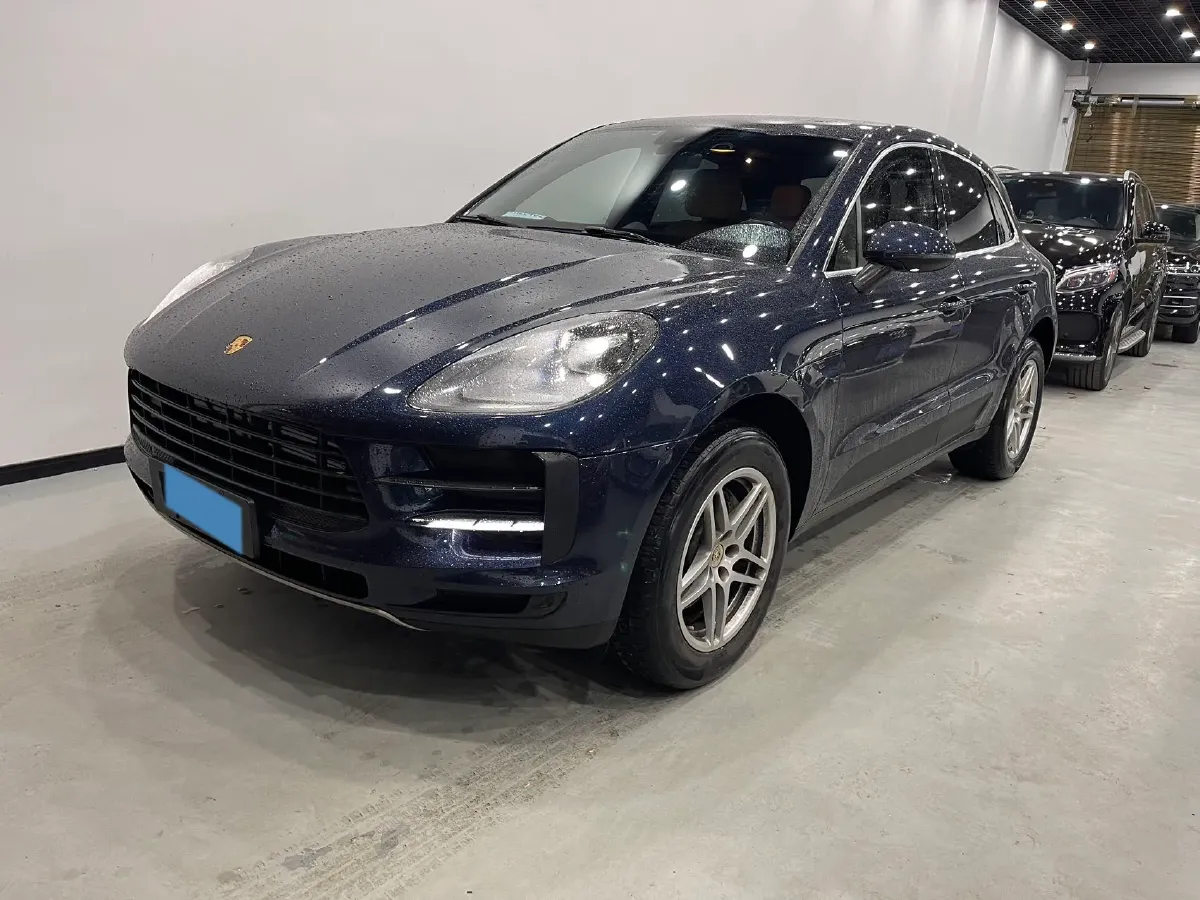 2018 Porsche Macan 2.0T 252HP L4 7DCT,autocango,china used car exporter,china ev exporter,chinese used car exporter,chinese used ev exporter