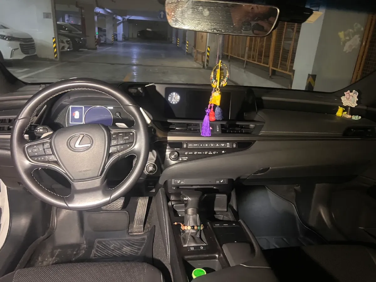 2018 Lexus ES 2.0L 167HP L4 6AT,autocango,china used car exporter,china ev exporter,chinese used car exporter,chinese used ev exporter