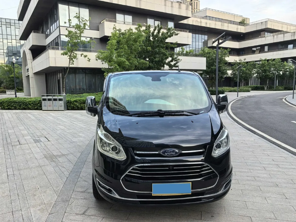2017 Ford Tourneo 2.0T 203HP L4 6AT,autocango,china used car exporter,china ev exporter,chinese used car exporter,chinese used ev exporter