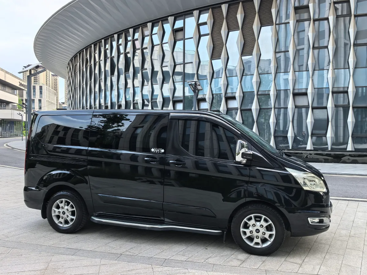 2017 Ford Tourneo 2.0T 203HP L4 6AT,autocango,china used car exporter,china ev exporter,chinese used car exporter,chinese used ev exporter