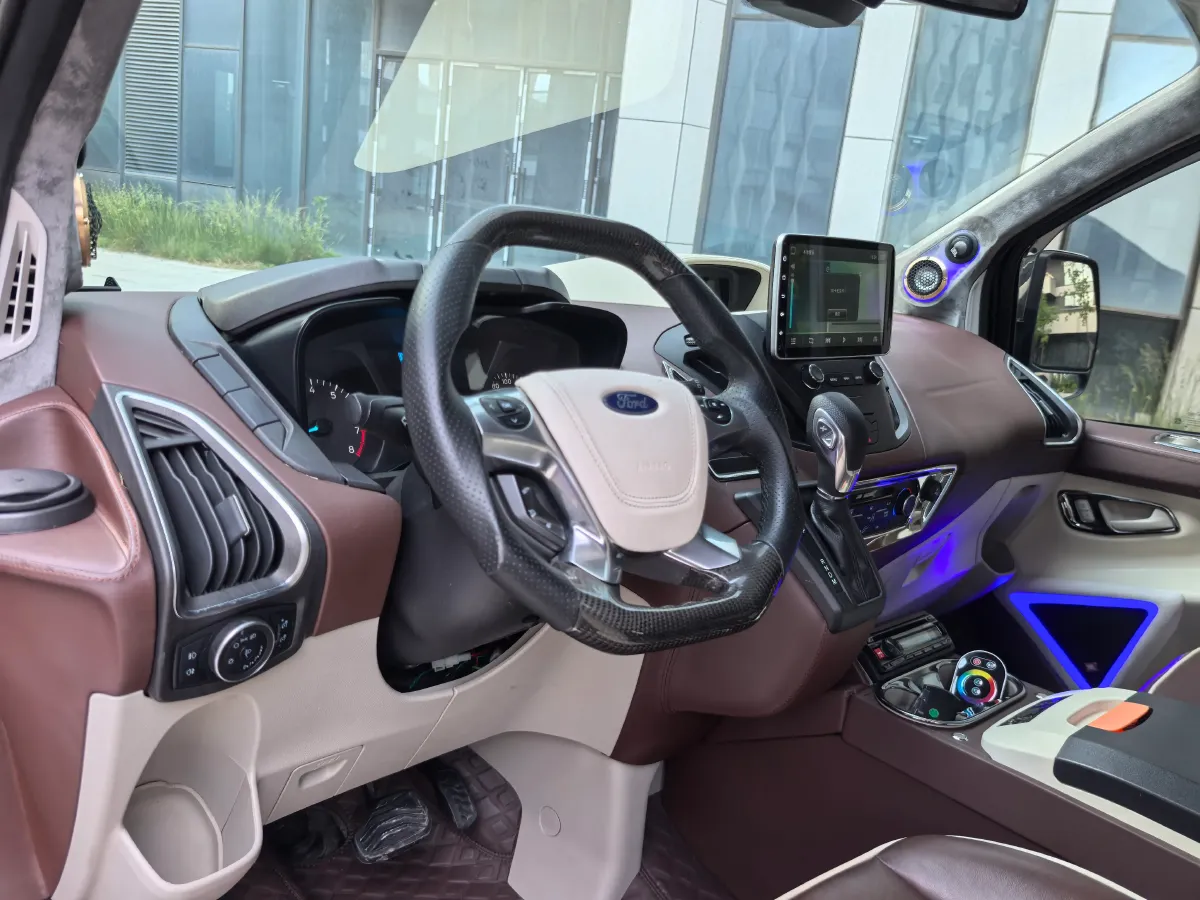 2017 Ford Tourneo 2.0T 203HP L4 6AT,autocango,china used car exporter,china ev exporter,chinese used car exporter,chinese used ev exporter