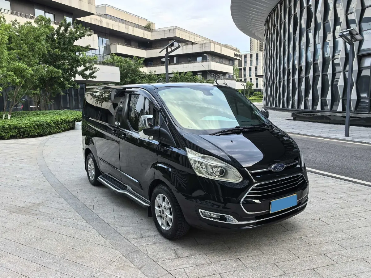 2017 Ford Tourneo 2.0T 203HP L4 6AT,autocango,china used car exporter,china ev exporter,chinese used car exporter,chinese used ev exporter