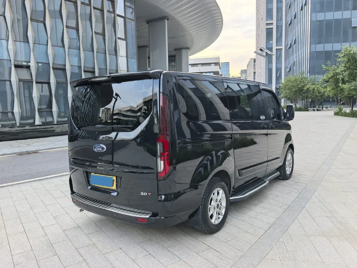2017 Ford Tourneo 2.0T 203HP L4 6AT,autocango,china used car exporter,china ev exporter,chinese used car exporter,chinese used ev exporter