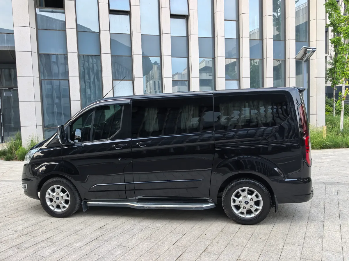 2017 Ford Tourneo 2.0T 203HP L4 6AT,autocango,china used car exporter,china ev exporter,chinese used car exporter,chinese used ev exporter
