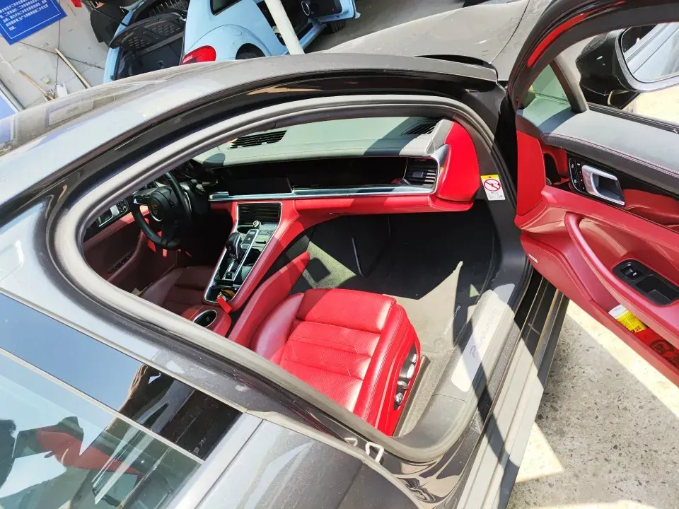 2021 Porsche Panamera 2.9T 330HP V6 8DCT,autocango,china used car exporter,china ev exporter,chinese used car exporter,chinese used ev exporter