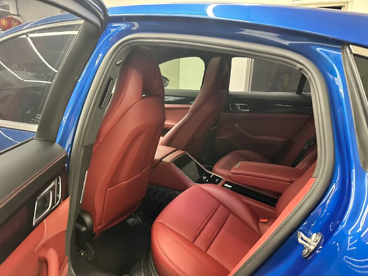 2017 BMW X6 3.0T 306HP L6 8AT,autocango,china used car exporter,china ev exporter,chinese used car exporter,chinese used ev exporter