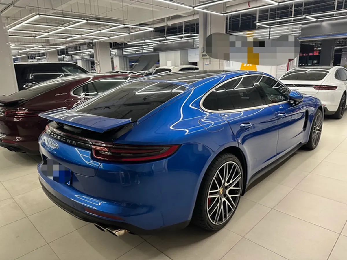 2017 BMW X6 3.0T 306HP L6 8AT,autocango,china used car exporter,china ev exporter,chinese used car exporter,chinese used ev exporter