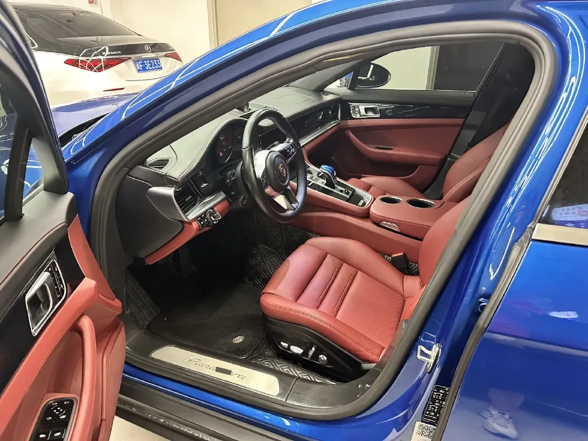 2017 BMW X6 3.0T 306HP L6 8AT,autocango,china used car exporter,china ev exporter,chinese used car exporter,chinese used ev exporter
