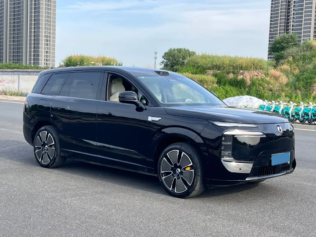 2025 Denza DenzaN8L 2.0T 207HP L4 E-CVT PHEV,autocango,china used car exporter,china ev exporter,chinese used car exporter,chinese used ev exporter