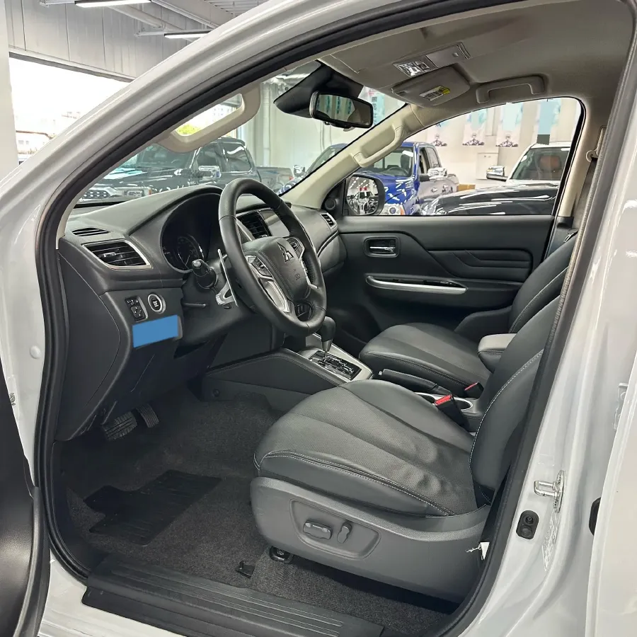 2023 Mitsubishi L200 2.3T 150HP L4 6AT,autocango,china used car exporter,china ev exporter,chinese used car exporter,chinese used ev exporter