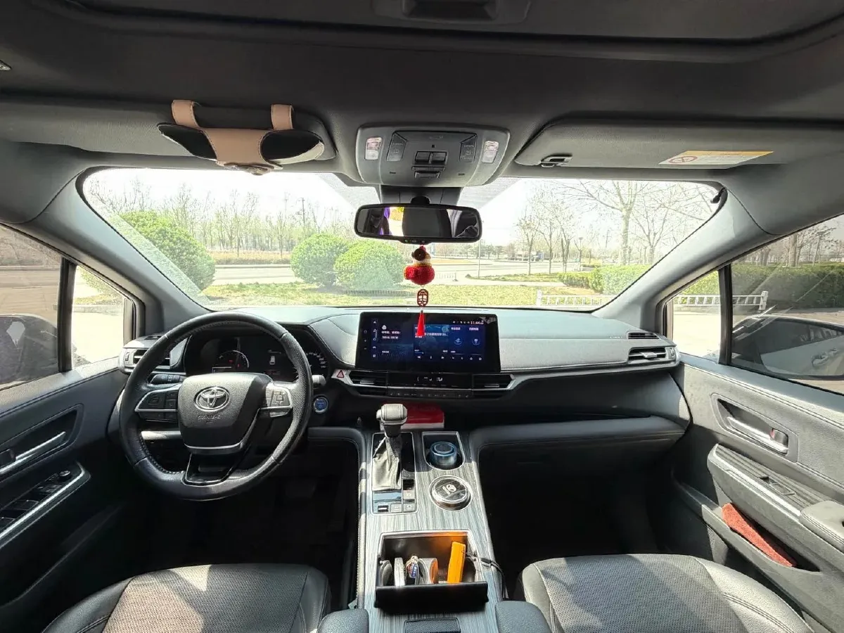 2021 Toyota Sienna 2.5L 192HP L4 E-CVT Hybrid,autocango,china used car exporter,china ev exporter,chinese used car exporter,chinese used ev exporter