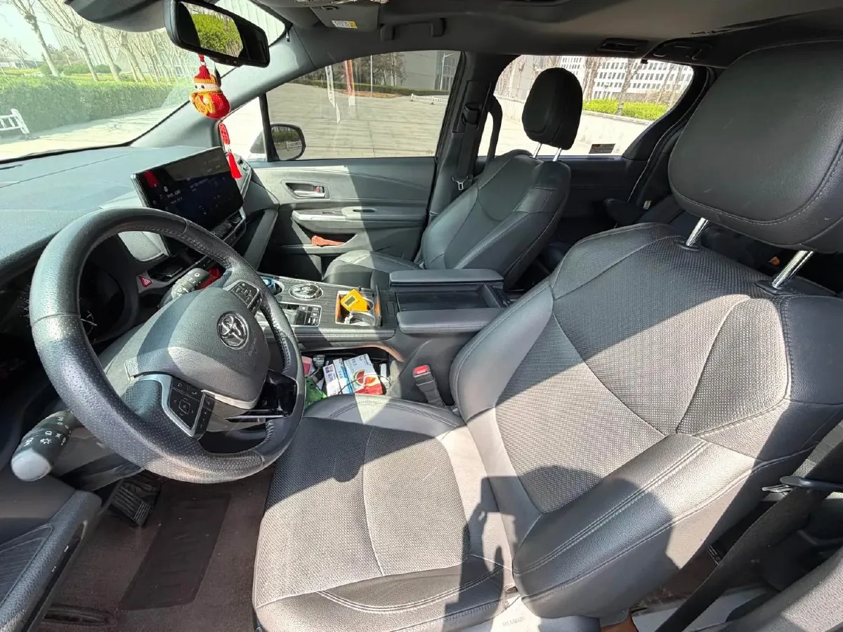 2021 Toyota Sienna 2.5L 192HP L4 E-CVT Hybrid,autocango,china used car exporter,china ev exporter,chinese used car exporter,chinese used ev exporter