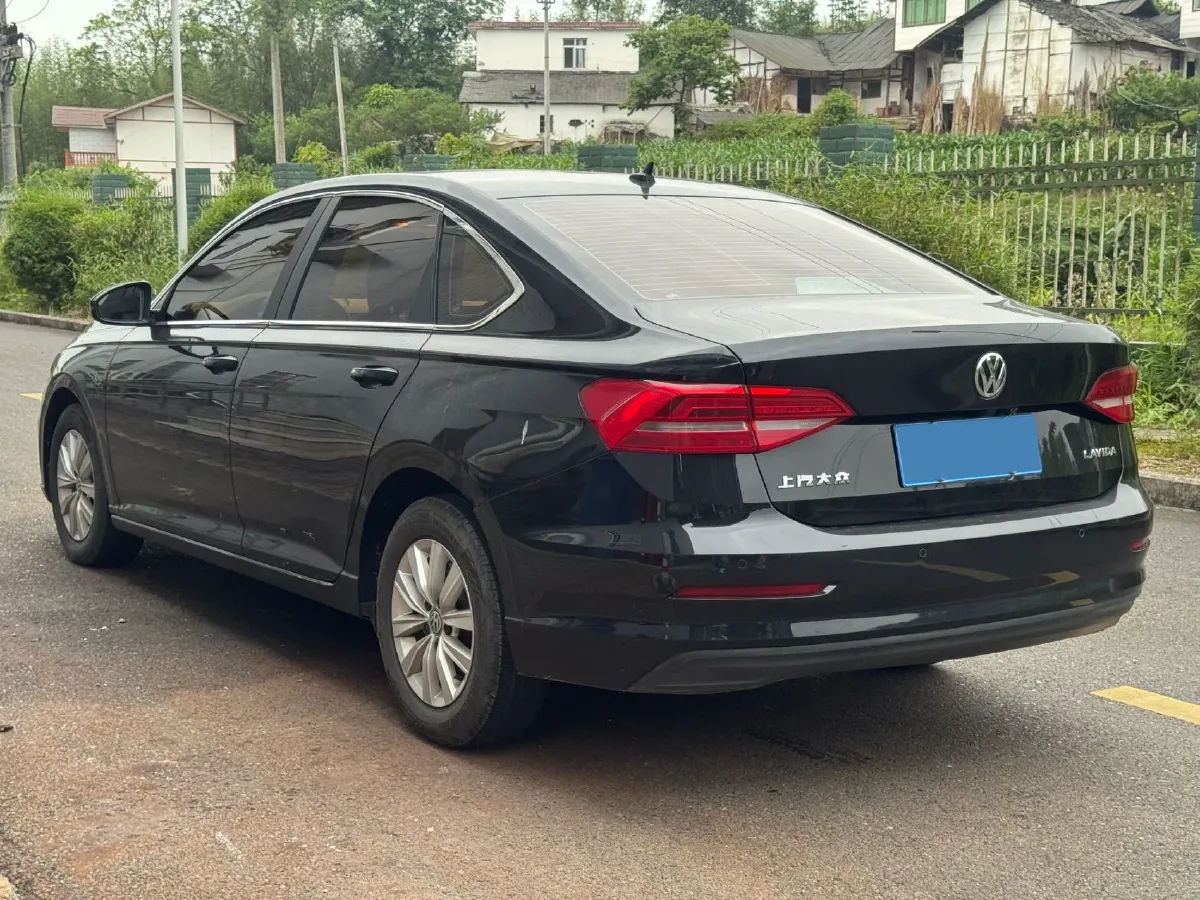 2018 Landwind XiaoYao 1.5T 163HP L4 CVT,autocango,china used car exporter,china ev exporter,chinese used car exporter,chinese used ev exporter