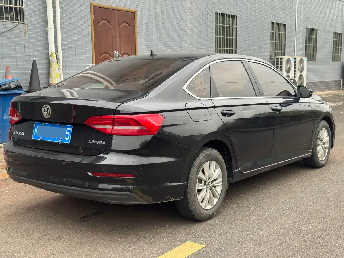 2018 Landwind XiaoYao 1.5T 163HP L4 CVT,autocango,china used car exporter,china ev exporter,chinese used car exporter,chinese used ev exporter
