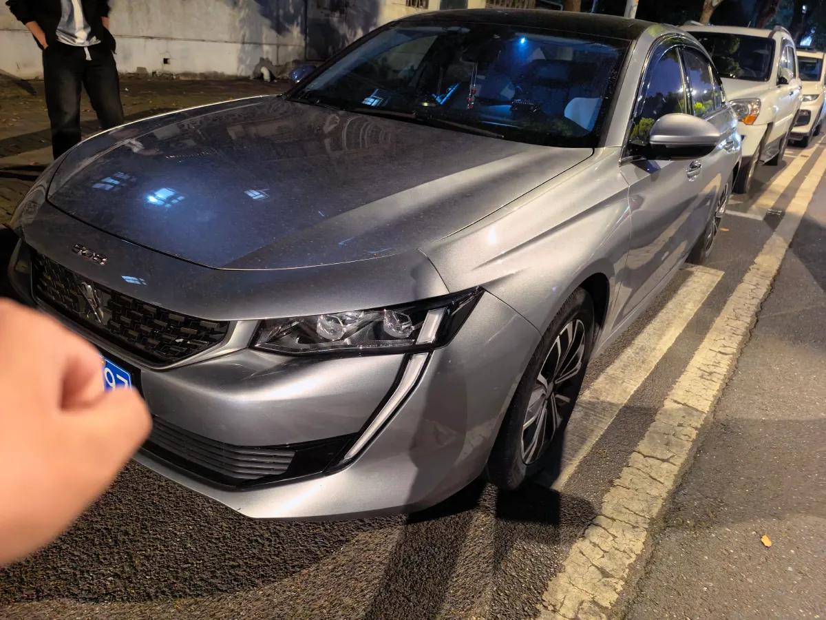 2022 Peugeot 508 1.6T 170HP L4 6AT,autocango,china used car exporter,china ev exporter,chinese used car exporter,chinese used ev exporter