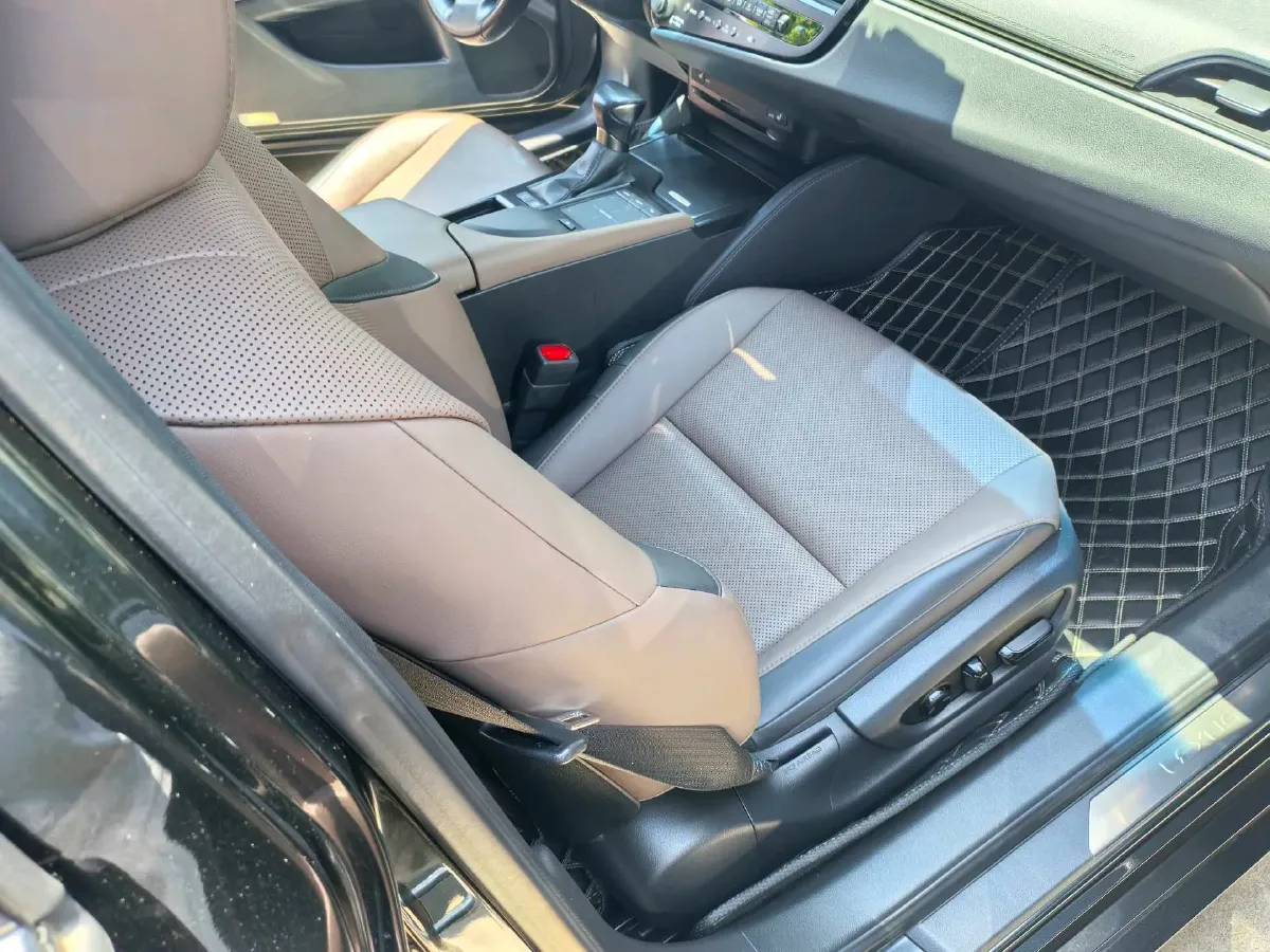 2021 Lexus ES 2.5L 178HP L4 E-CVT Hybrid,autocango,china used car exporter,china ev exporter,chinese used car exporter,chinese used ev exporter
