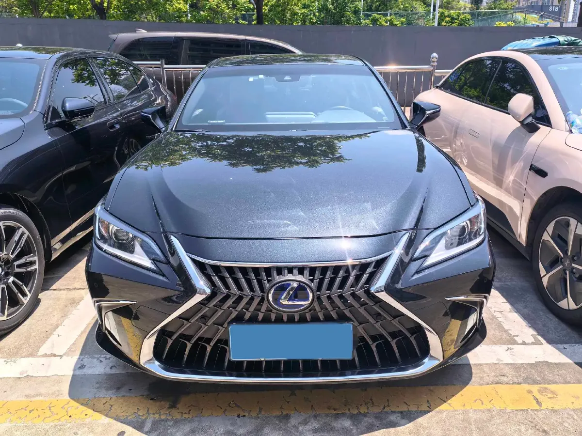 2021 Lexus ES 2.5L 178HP L4 E-CVT Hybrid,autocango,china used car exporter,china ev exporter,chinese used car exporter,chinese used ev exporter