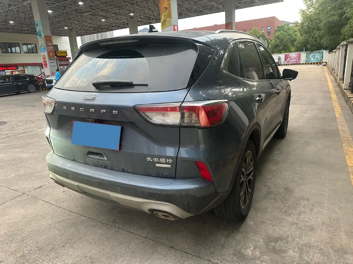 2020 Ford Escape 2.0T 248HP L4 8AT,autocango,china used car exporter,china ev exporter,chinese used car exporter,chinese used ev exporter