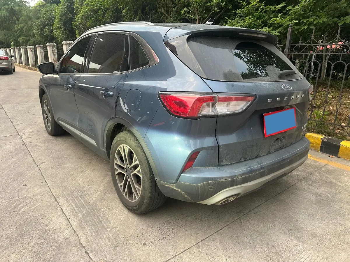 2020 Ford Escape 2.0T 248HP L4 8AT,autocango,china used car exporter,china ev exporter,chinese used car exporter,chinese used ev exporter