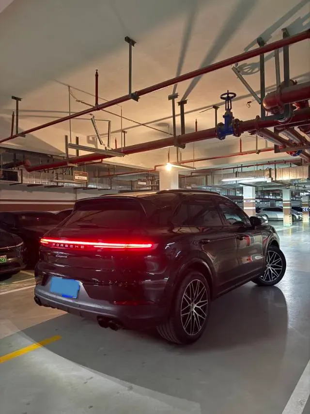 2024 Porsche Cayenne 3.0T 354HP V6 8AT,autocango,china used car exporter,china ev exporter,chinese used car exporter,chinese used ev exporter
