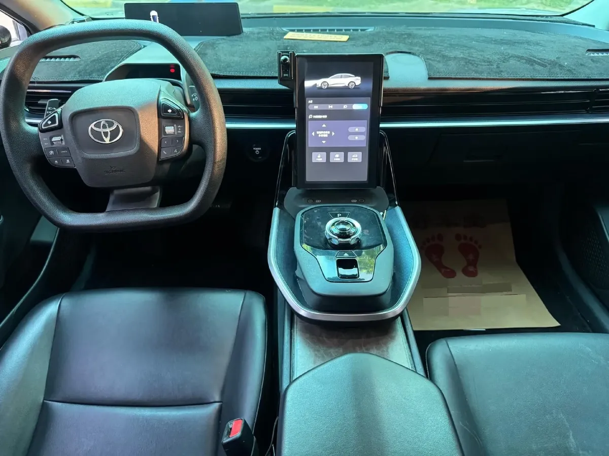 2023 Toyota bZ3 BEV 49.92KWH,autocango,china used car exporter,china ev exporter,chinese used car exporter,chinese used ev exporter