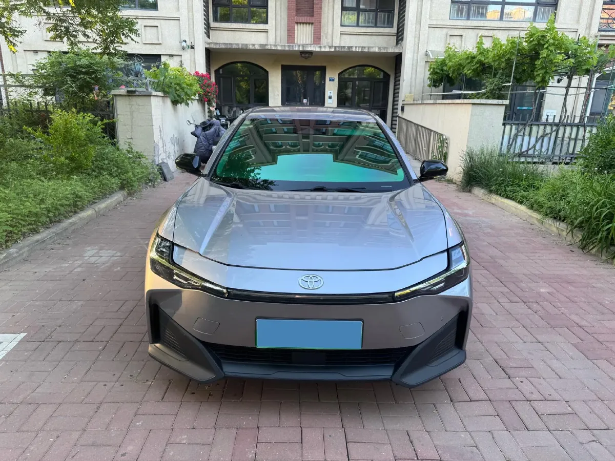 2023 Toyota bZ3 BEV 49.92KWH,autocango,china used car exporter,china ev exporter,chinese used car exporter,chinese used ev exporter