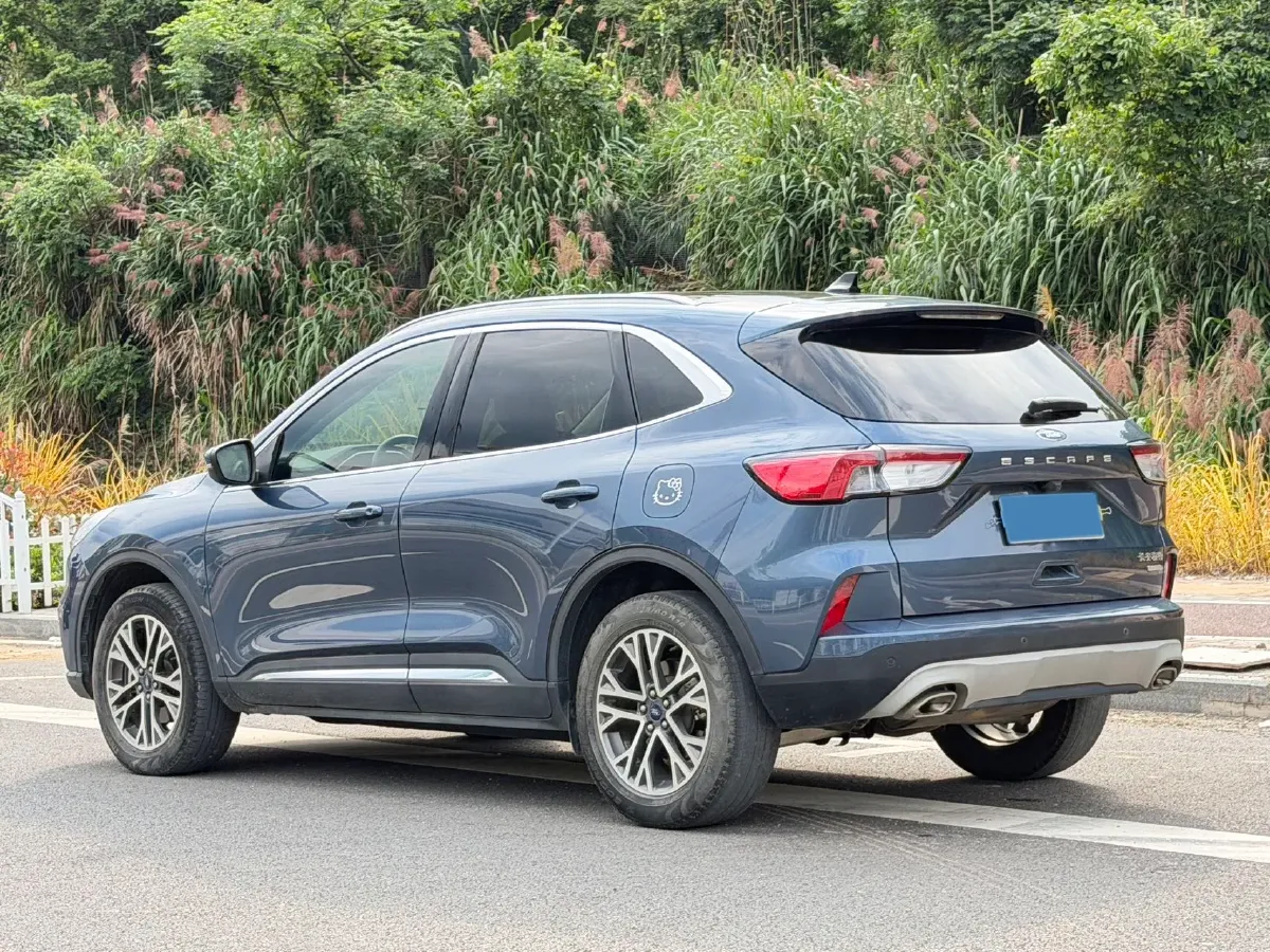 2020 Ford Escape 2.0T 248HP L4 8AT,autocango,china used car exporter,china ev exporter,chinese used car exporter,chinese used ev exporter