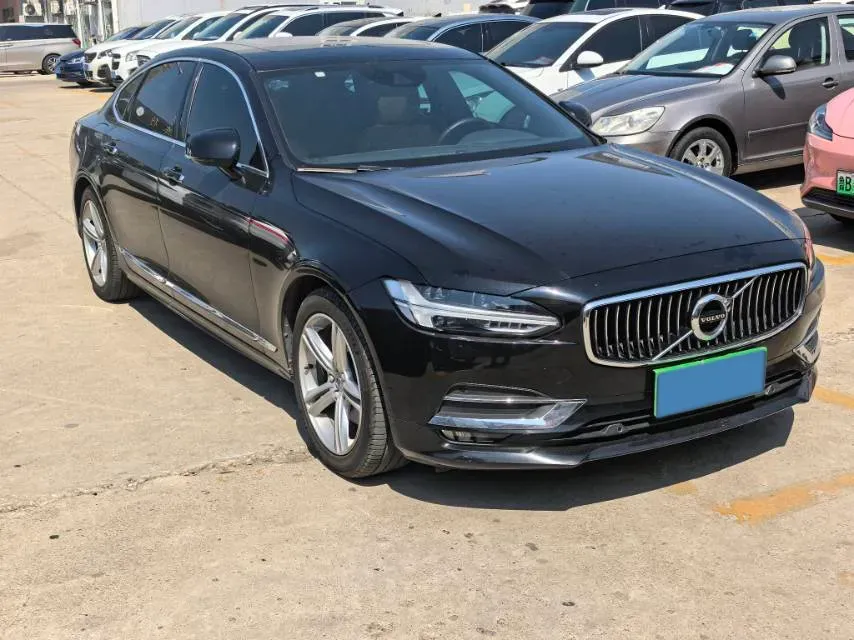 2020 Volvo S90 2.0T 254HP L4 8AT,autocango,china used car exporter,china ev exporter,chinese used car exporter,chinese used ev exporter