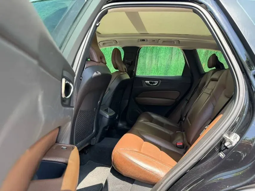 2019 Jeep Wrangler 2.0T 266HP L4 8AT,autocango,china used car exporter,china ev exporter,chinese used car exporter,chinese used ev exporter
