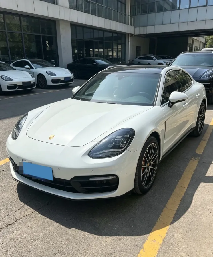 2021 Porsche Panamera 2.9T 330HP V6 8DCT,autocango,china used car exporter,china ev exporter,chinese used car exporter,chinese used ev exporter