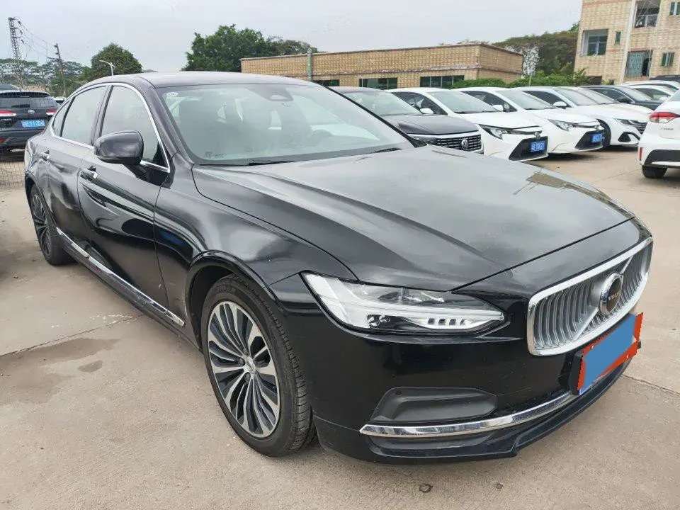 2023 Volvo S90 2.0T 250HP L4 8AT,autocango,china used car exporter,china ev exporter,chinese used car exporter,chinese used ev exporter