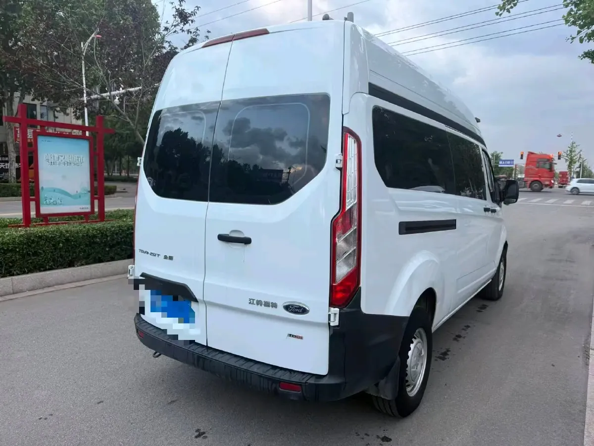 2020 Ford Transit 2.0T 121HP L4 5MT,autocango,china used car exporter,china ev exporter,chinese used car exporter,chinese used ev exporter