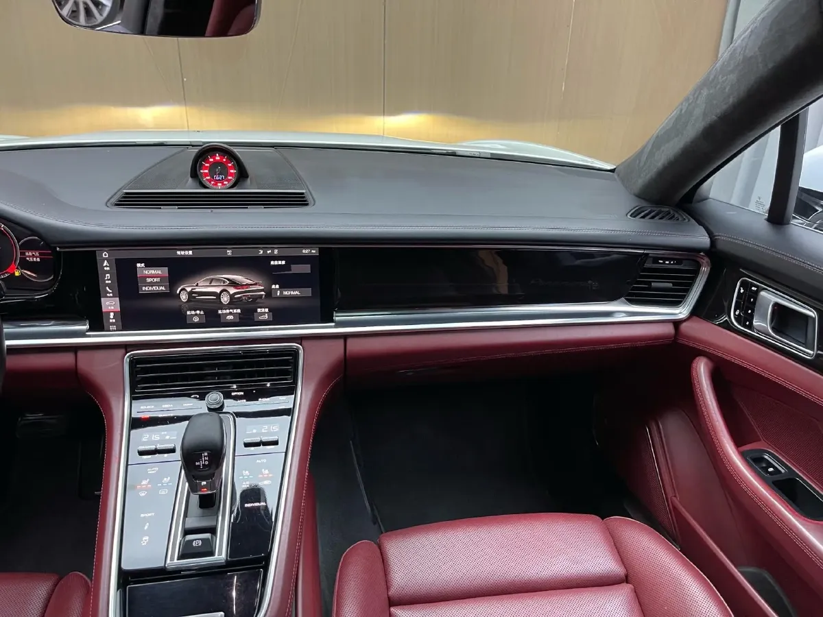 2017 Porsche Panamera 3.0T 330HP V6 8DCT,autocango,china used car exporter,china ev exporter,chinese used car exporter,chinese used ev exporter