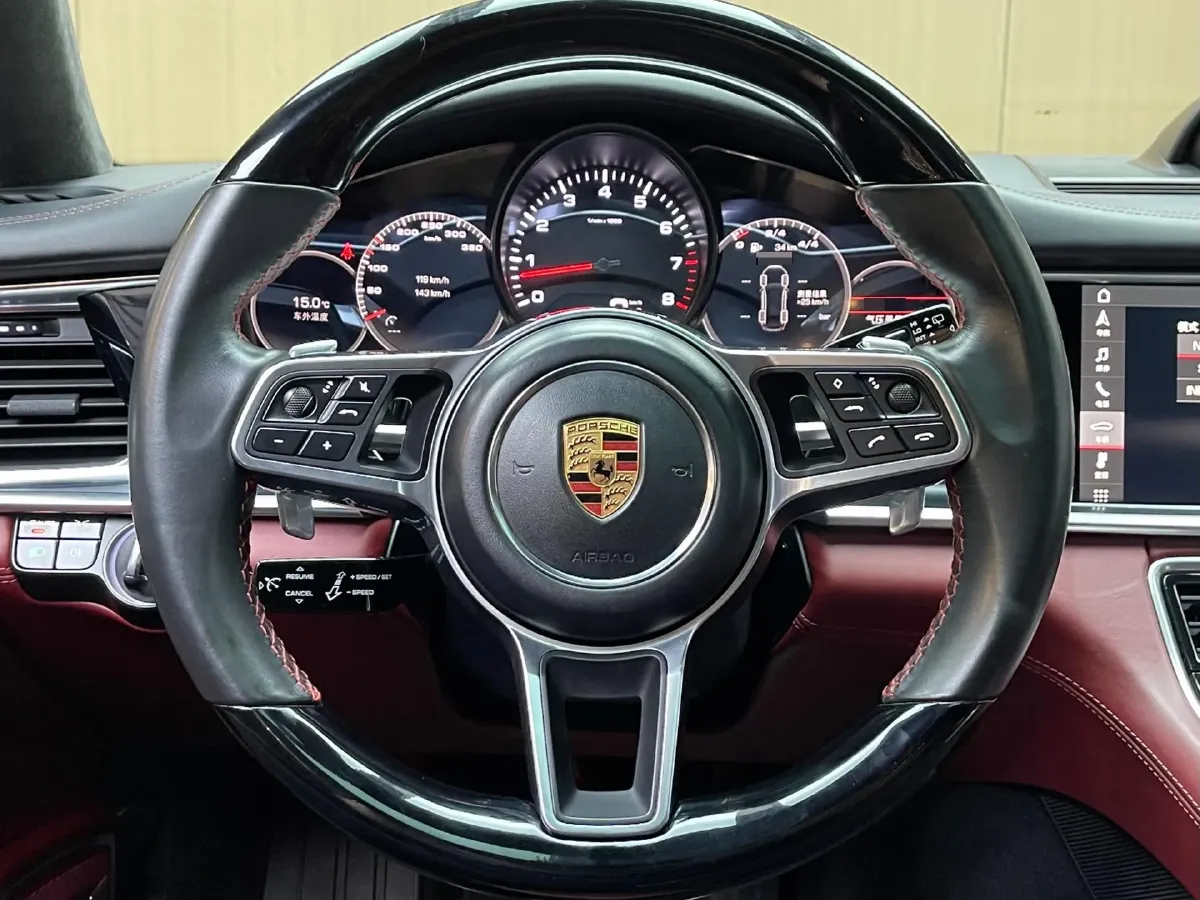 2017 Porsche Panamera 3.0T 330HP V6 8DCT,autocango,china used car exporter,china ev exporter,chinese used car exporter,chinese used ev exporter