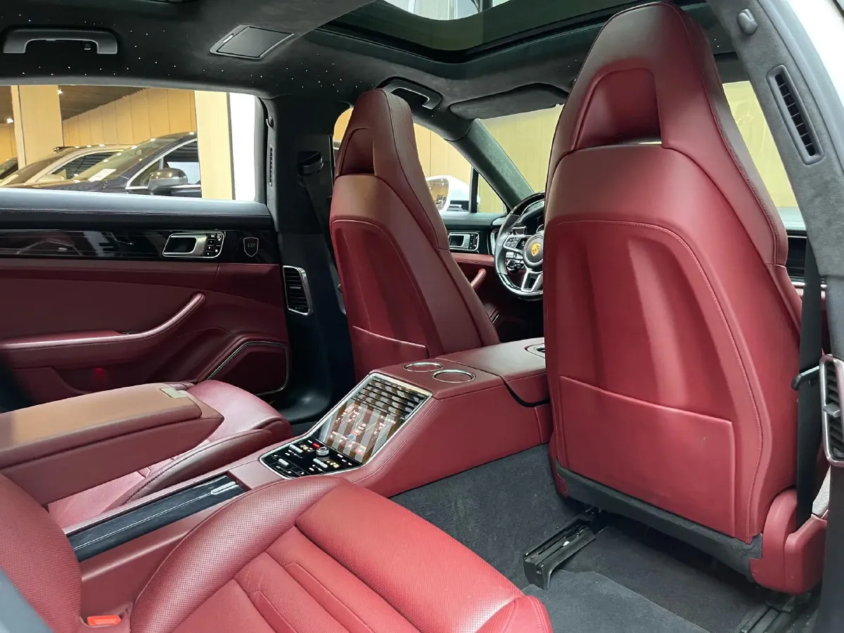 2017 Porsche Panamera 3.0T 330HP V6 8DCT,autocango,china used car exporter,china ev exporter,chinese used car exporter,chinese used ev exporter