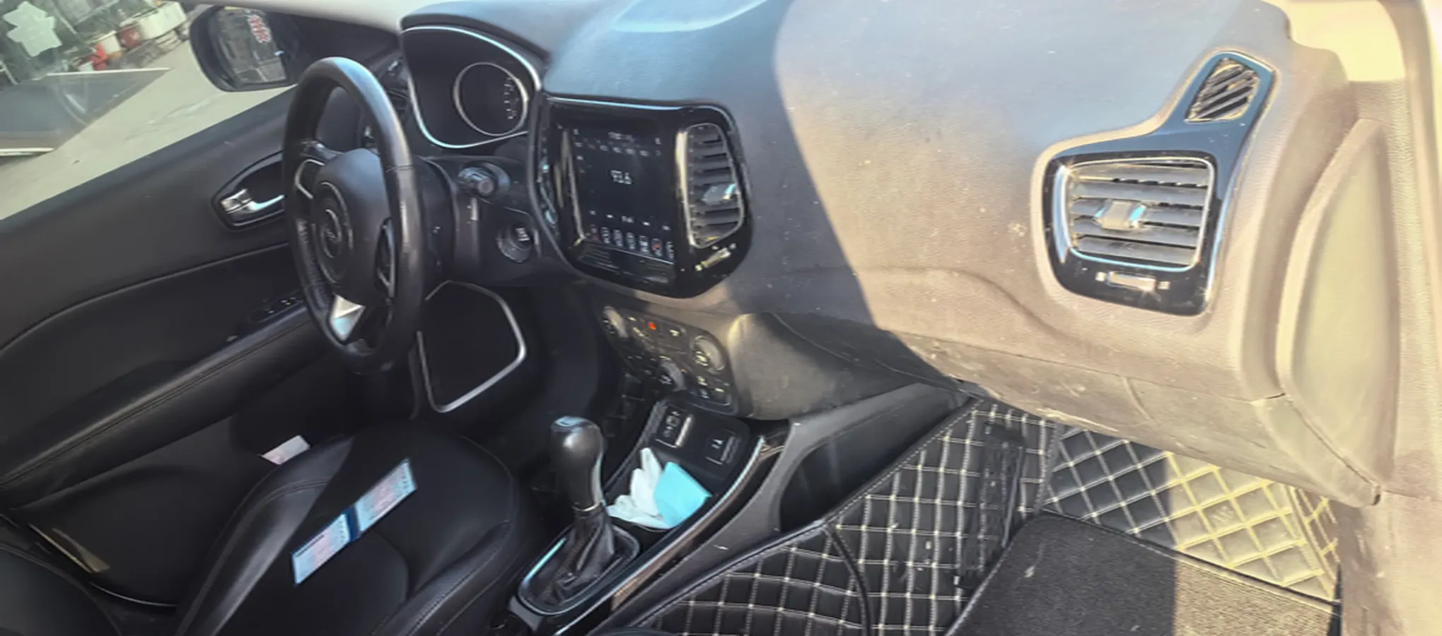 2019 Jeep Compass 1.3T 173HP L4 7DCT,autocango,china used car exporter,china ev exporter,chinese used car exporter,chinese used ev exporter