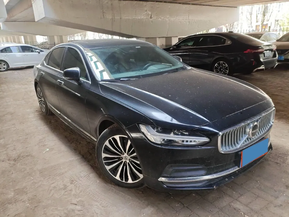 2023 Volvo S90 2.0T 250HP L4 8AT,autocango,china used car exporter,china ev exporter,chinese used car exporter,chinese used ev exporter