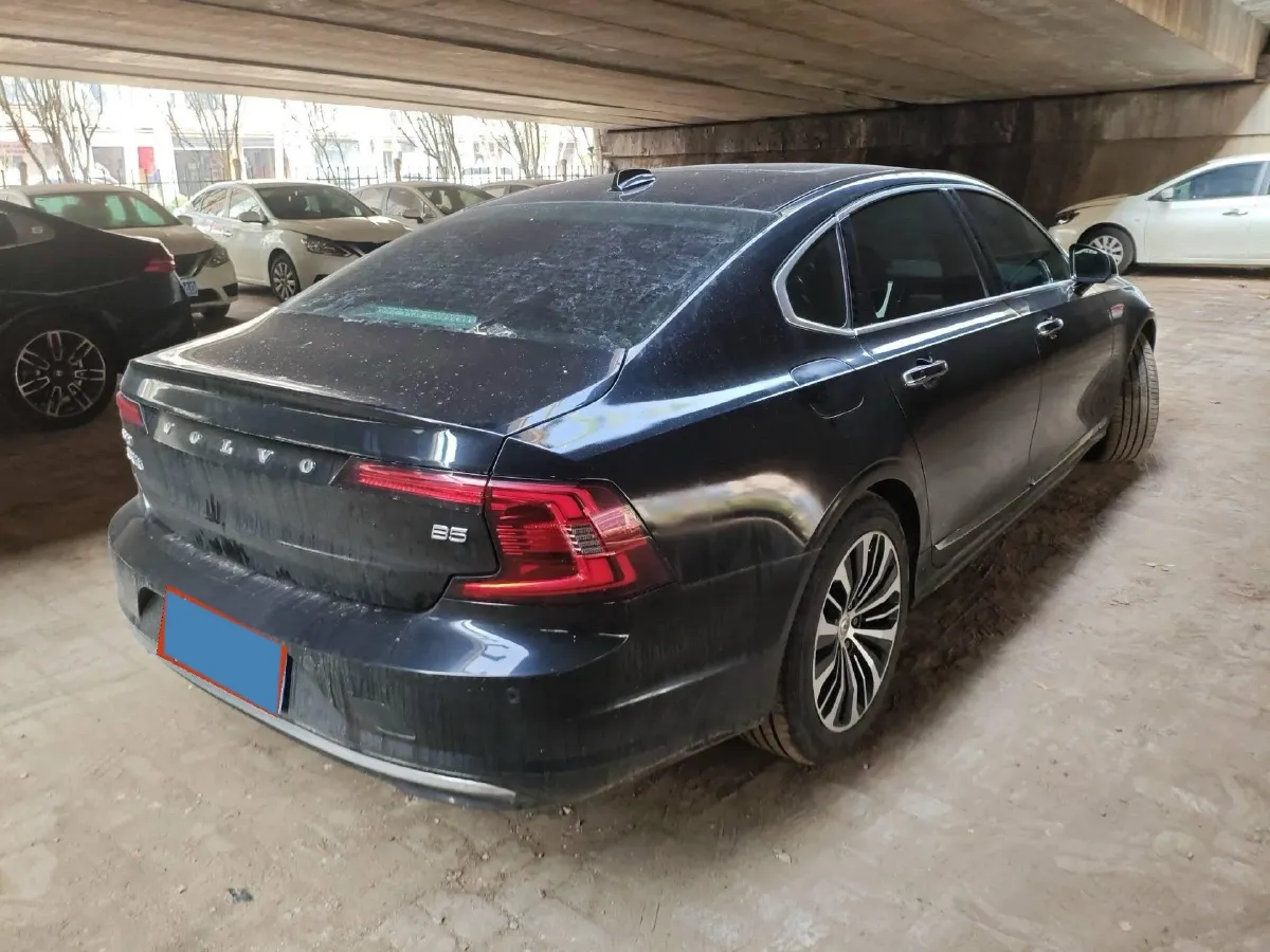 2023 Volvo S90 2.0T 250HP L4 8AT,autocango,china used car exporter,china ev exporter,chinese used car exporter,chinese used ev exporter