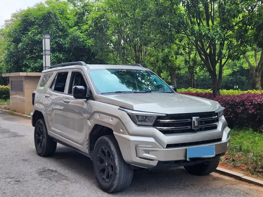 2024 Tank 400 2.0T 252HP L4 9AT PHEV 36.7/37.1KWH,autocango,china used car exporter,china ev exporter,chinese used car exporter,chinese used ev exporter