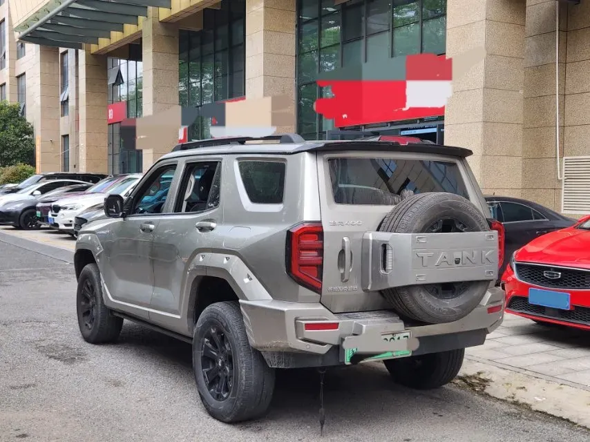 2024 Tank 400 2.0T 252HP L4 9AT PHEV 36.7/37.1KWH,autocango,china used car exporter,china ev exporter,chinese used car exporter,chinese used ev exporter