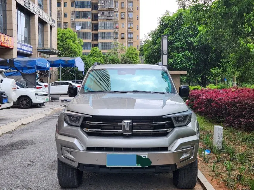 2024 Tank 400 2.0T 252HP L4 9AT PHEV 36.7/37.1KWH,autocango,china used car exporter,china ev exporter,chinese used car exporter,chinese used ev exporter