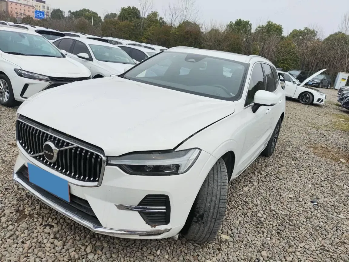 2023 Volvo S60 2.0T 197HP L4 7DCT,autocango,china used car exporter,china ev exporter,chinese used car exporter,chinese used ev exporter