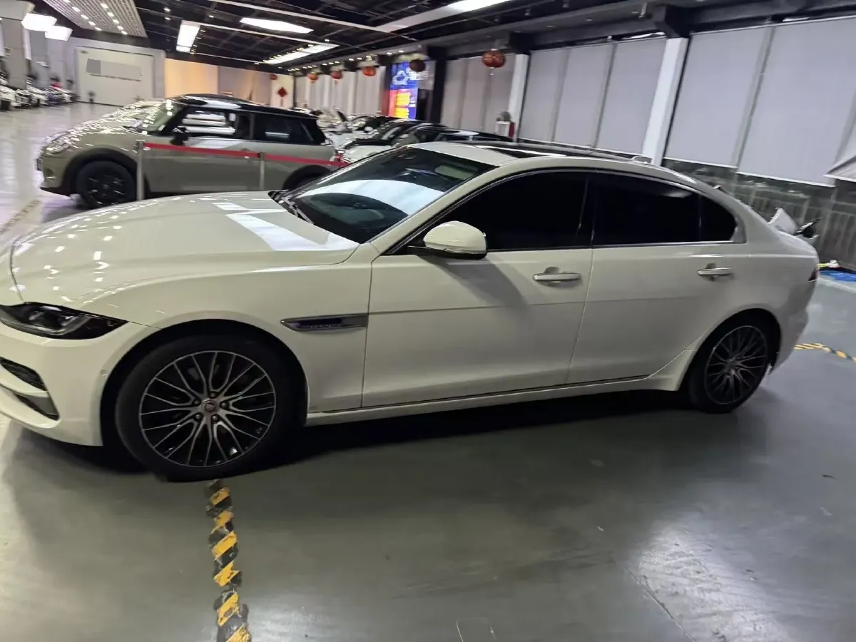 2020 Jaguar XEL 2.0T 200HP L4 8AT,autocango,china used car exporter,china ev exporter,chinese used car exporter,chinese used ev exporter