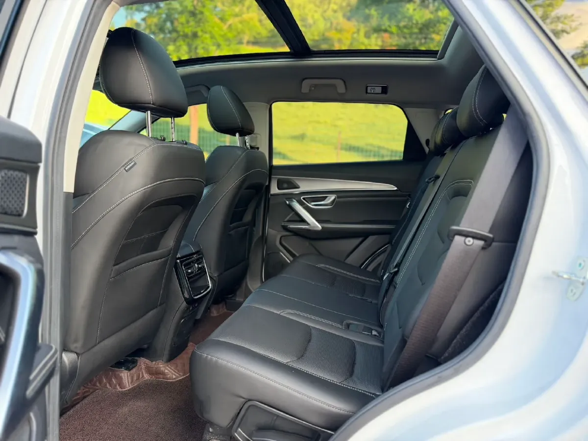 2021 Bestune B70 1.5T 169HP L4 7DCT,autocango,china used car exporter,china ev exporter,chinese used car exporter,chinese used ev exporter